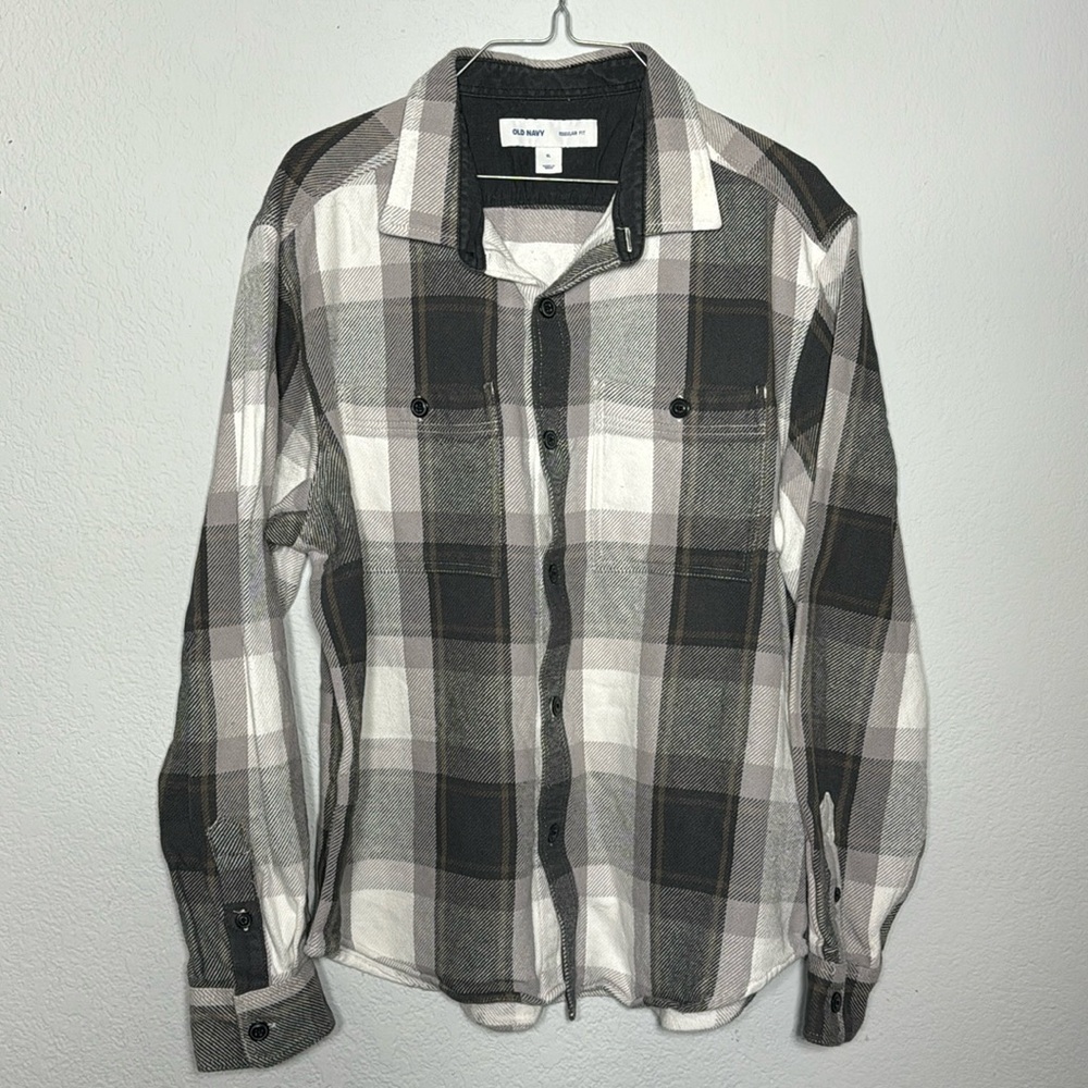ON Men’s Plaid Button Down